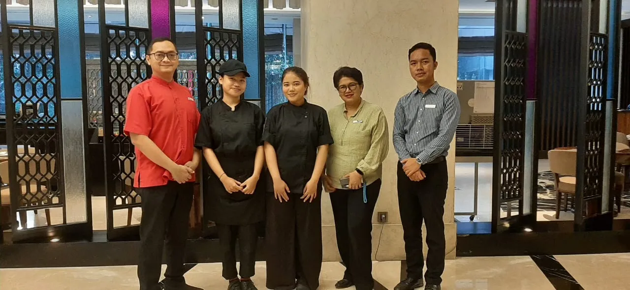 Monev di Crowne Plaza