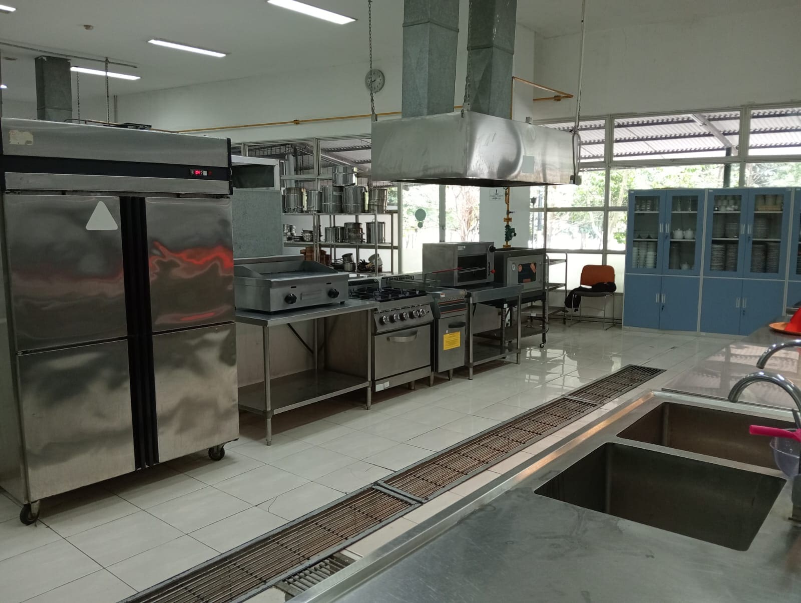 Kitchen 5