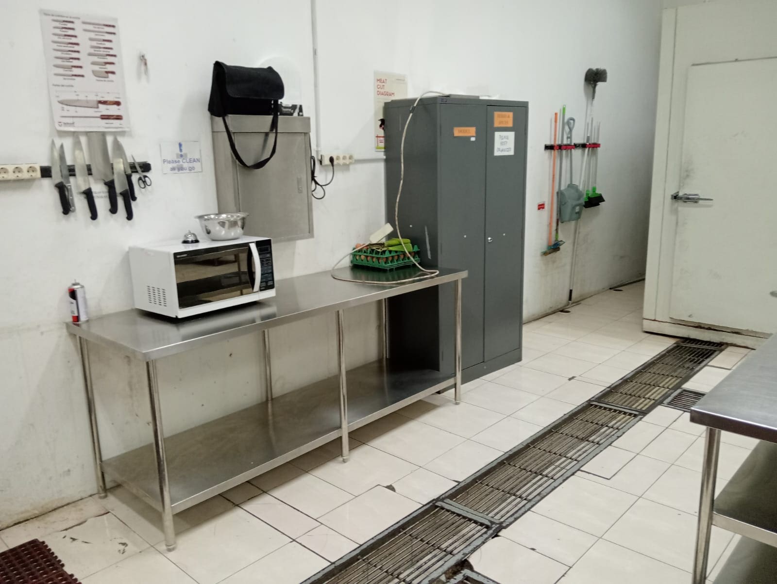 Kitchen 8